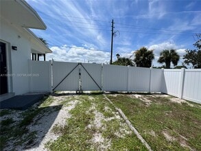 1011 Bianca in Melbourne, FL - Building Photo - Building Photo