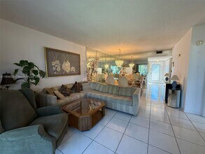 7205 W Atlantic Blvd in Margate, FL - Building Photo - Building Photo