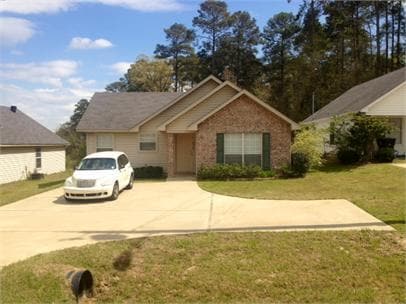 629 S Barnett Springs St in Ruston, LA - Foto de edificio - Building Photo