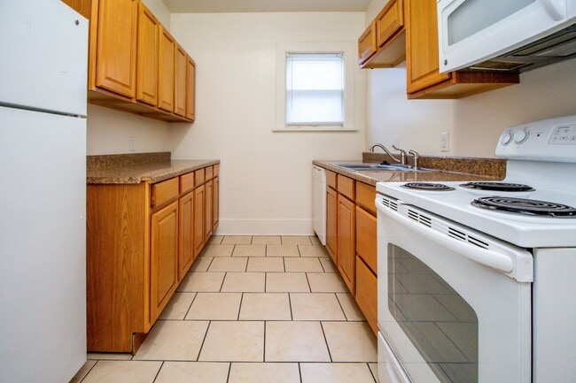 1111 Hamilton Way in Columbia, MO - Building Photo - Building Photo