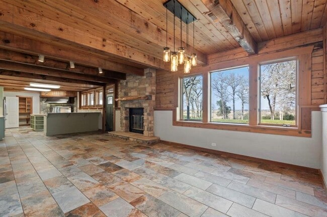 180 Bradley Ln in Rosanky, TX - Building Photo - Building Photo