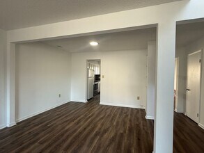 5583 Old Guard Crescent in Virginia Beach, VA - Building Photo - Building Photo