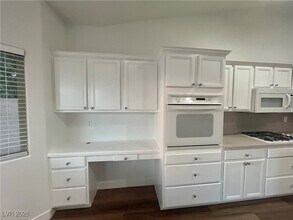 3816 Waynesvill St in Las Vegas, NV - Building Photo - Building Photo