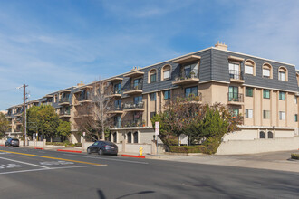 12400 Montecito Rd in Seal Beach, CA - Building Photo - Building Photo