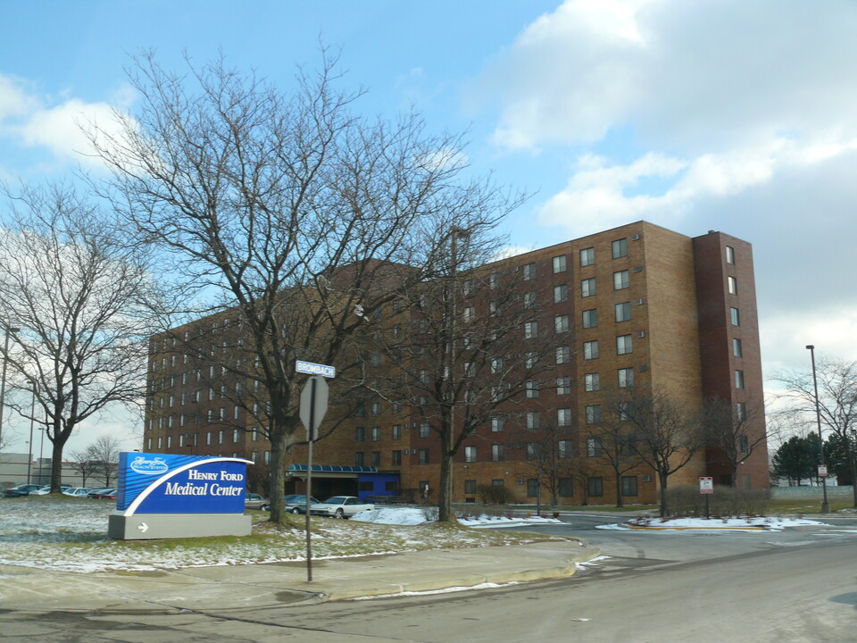 Hamtramck Senior Plaza in Hamtramck, MI - Building Photo