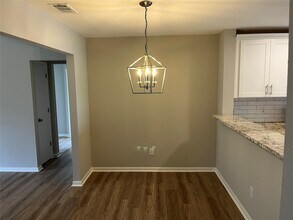 11026 Malden Dr in Houston, TX - Building Photo - Building Photo