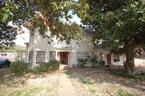 322 S Jackson St in Magnolia, AR - Building Photo