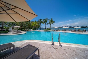 910 West Ave, Unit 0526 in Miami Beach, FL - Building Photo