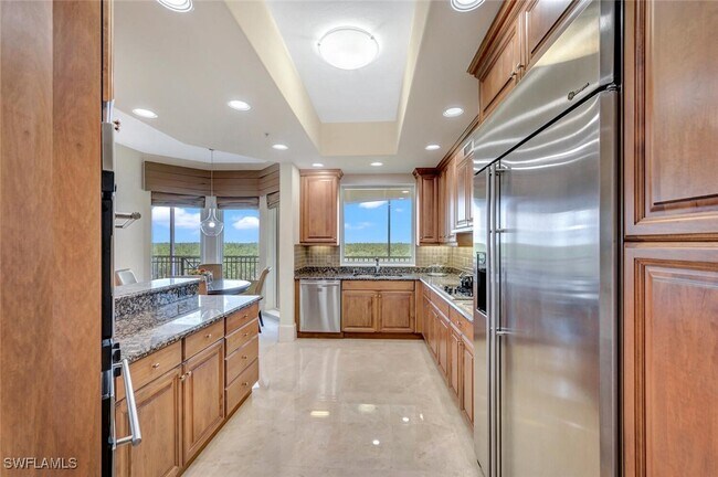 2738 Tiburon Blvd E in Naples, FL - Building Photo - Building Photo