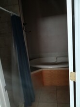 299 Altarest Ave, Unit 1611 - B-405 - B in Miami, AZ - Building Photo - Building Photo