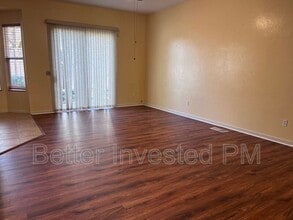 2423 Guerneville Rd in Santa Rosa, CA - Building Photo - Building Photo