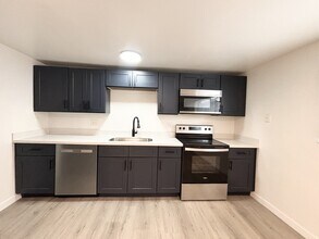 1403 S 300 E in Salt Lake City, UT - Building Photo - Building Photo