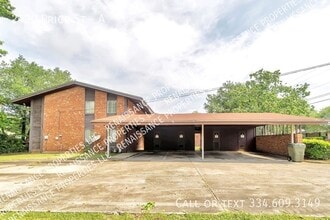 2420 Price St in Montgomery, AL - Building Photo - Building Photo