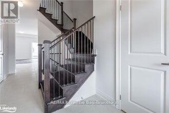 47 Lisa St in Wasaga Beach, ON - Building Photo - Building Photo