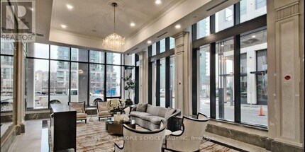 30 Elm Dr W in Mississauga, ON - Building Photo - Building Photo