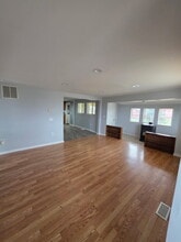 15707 Norman Rd in Yale, MI - Foto de edificio - Building Photo