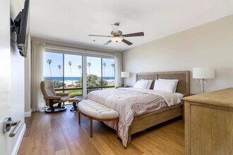 8263 Camino Del Oro, Unit 271 in San Diego, CA - Building Photo - Building Photo
