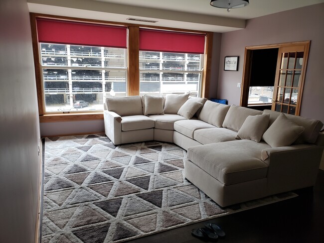 property at 431 S Dearborn St