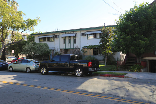 918 N Louise St in Glendale, CA - Building Photo - Building Photo