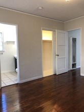 11471 Cumpston St, Unit 0 in Los Angeles, CA - Building Photo - Building Photo