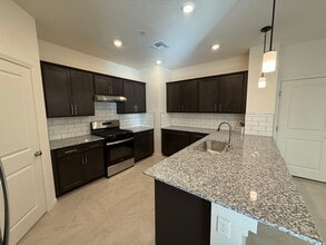 3609 Canico Ln in Henderson, NV - Building Photo - Building Photo