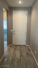 7299 Forest Village Ave in Las Vegas, NV - Building Photo - Building Photo