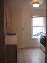 9 S Earl St in Shippensburg, PA - Building Photo