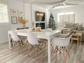 4537 Katherine Ave in Los Angeles, CA - Foto de edificio - Building Photo