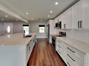 2852 Scarlet Rd in Winter Park, FL - Building Photo - Building Photo