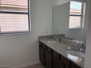 14628 Libros Ct in Ft. Myers, FL - Foto de edificio - Building Photo
