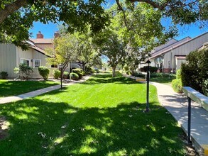 876 S Granby Cir in Aurora, CO - Building Photo - Building Photo