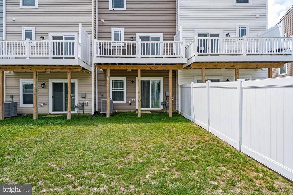 35359 Wright Way in Millsboro, DE - Building Photo