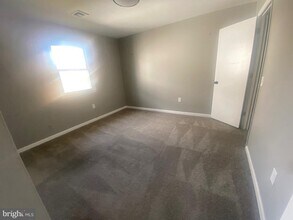 880 W Oak St in Old Forge, PA - Building Photo - Building Photo