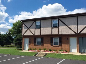 Bluff Gardens Apartments in Columbus, OH - Building Photo