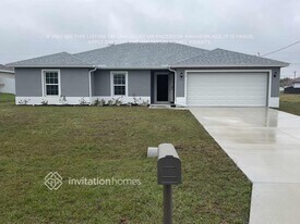 214 SW 15th Pl in Cape Coral, FL - Building Photo