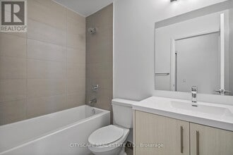 286 Main St in Toronto, ON - Building Photo - Building Photo