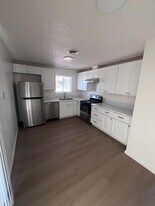 1212 Forestwood Dr in Yuba City, CA - Building Photo