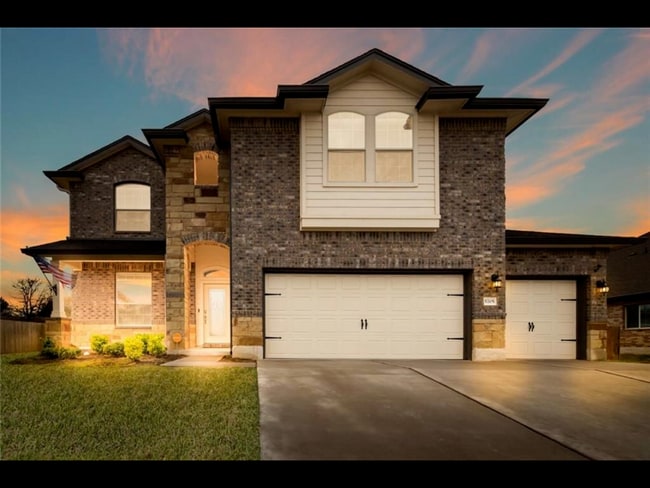 property at 5705 Beckon Fls