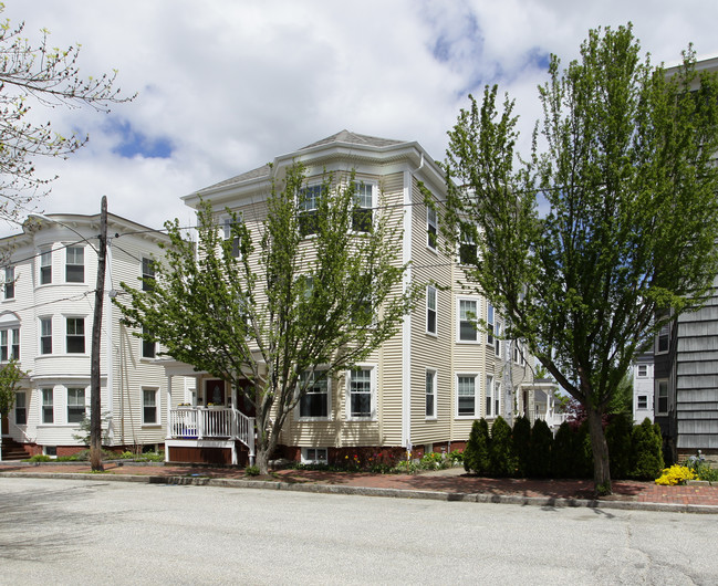 125 Morning St in Portland, ME - Foto de edificio - Building Photo