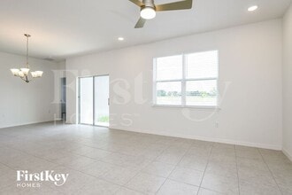 3208 John Young Pkwy in Kissimmee, FL - Building Photo - Building Photo