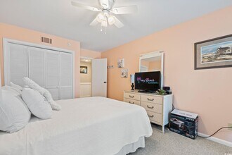 3607 S Ocean Blvd in North Myrtle Beach, SC - Building Photo - Building Photo