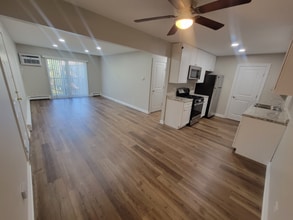 428 E Bailey Rd in Naperville, IL - Building Photo - Building Photo