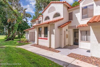 1089 Country Club Dr in Titusville, FL - Building Photo - Building Photo