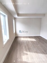 19-19 Peter St in Kitchener, ON - Building Photo - Building Photo
