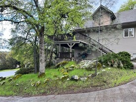 13731 Sun Forest Dr in Penn Valley, CA - Building Photo