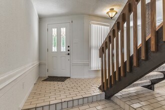 15175 Diana Ln in Houston, TX - Building Photo - Building Photo