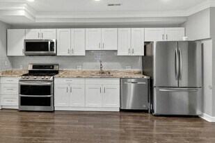 5619 1st Pl NW, Unit 4 in Washington, DC - Building Photo