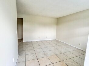 1111 N Federal Hwy in Lake Worth Beach, FL - Building Photo - Building Photo