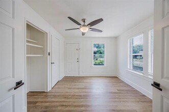 2741 Ivandell Ave in Dallas, TX - Building Photo - Building Photo