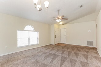 12744 Ashbrook Cir W in Jacksonville, FL - Building Photo - Building Photo